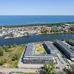Wellness & Riverfront With Parking By Renters *