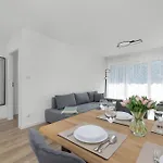 Wellness&spa Riverfront With Parking By Renters Apartamento