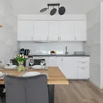 Apartamento Wellness&spa Riverfront With Parking By Renters