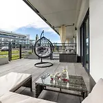 Wellness&spa Riverfront With Parking By Renters Apartamento Dziwnów