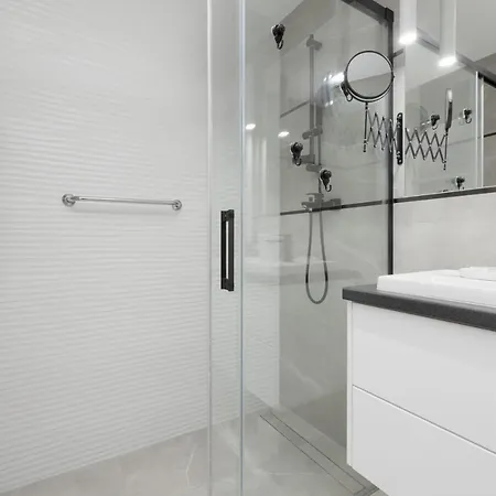 Wellness & Riverfront With Parking By Renters