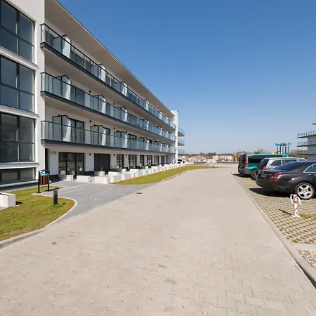 Apartmán Wellness & Riverfront With Parking By Renters