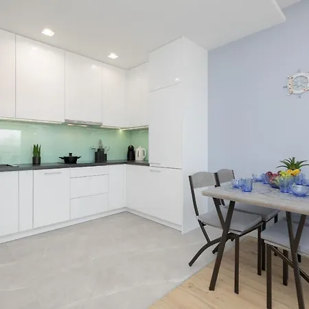 Wellness & Riverfront With Parking By Renters Apartmán *