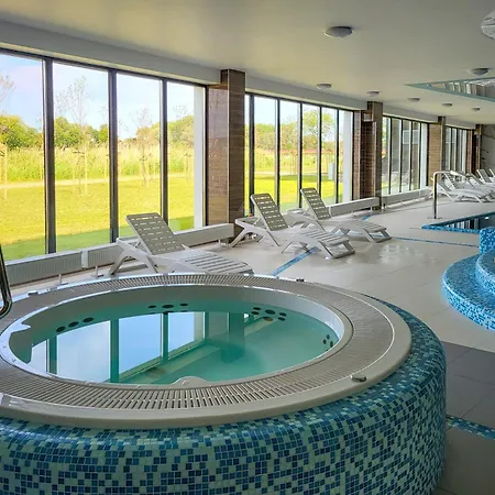 Wellness & Riverfront With Parking By Renters