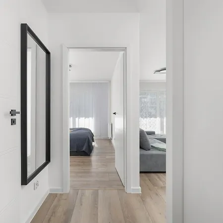 Wellness & Riverfront With Parking By Renters Dziwnów