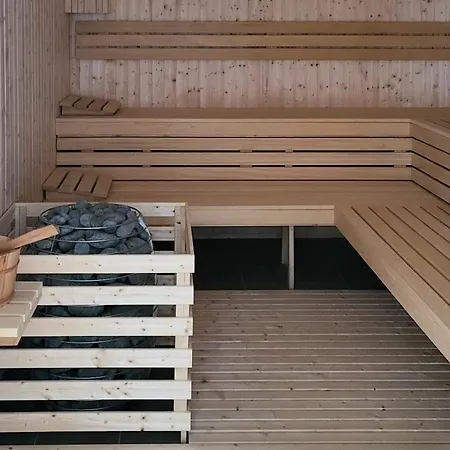 شقة Wellness & Riverfront With Parking By Renters Dziwnów