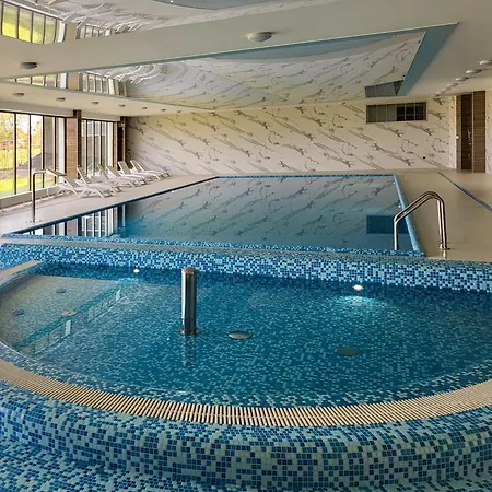 Wellness & Riverfront With Parking By Renters