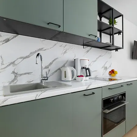 Wellness & Riverfront With Parking By Renters