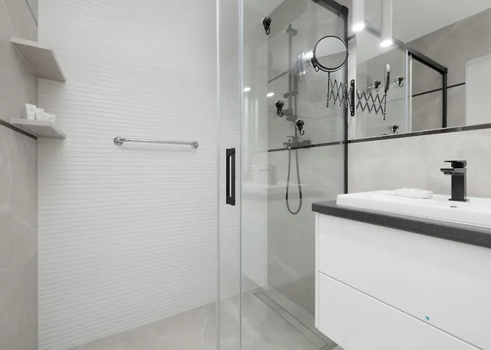 Wellness & Riverfront With Parking By Renters