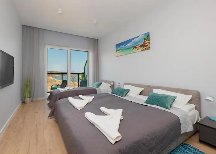 Wellness & Riverfront With Parking By Renters Διαμέρισμα