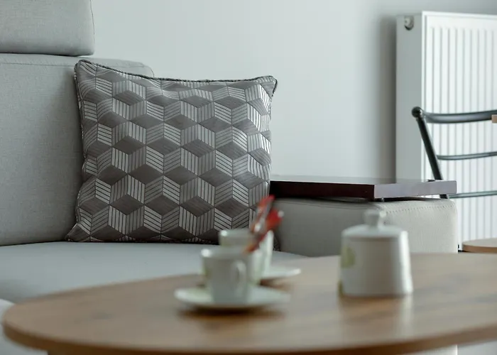 Wellness & Riverfront With Parking By Renters *