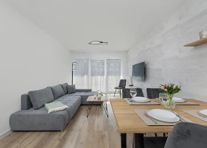 Wellness & Riverfront With Parking By Renters Διαμέρισμα *