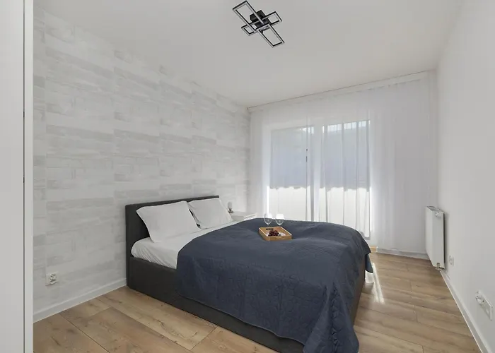 Wellness & Riverfront With Parking By Renters Διαμέρισμα