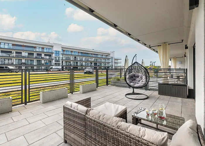 Wellness & Riverfront With Parking By Renters Διαμέρισμα